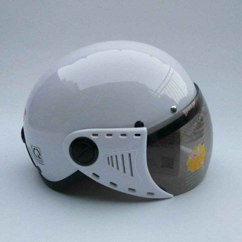 Mũ bảo hiểm xe điện có kính GRS A08K
